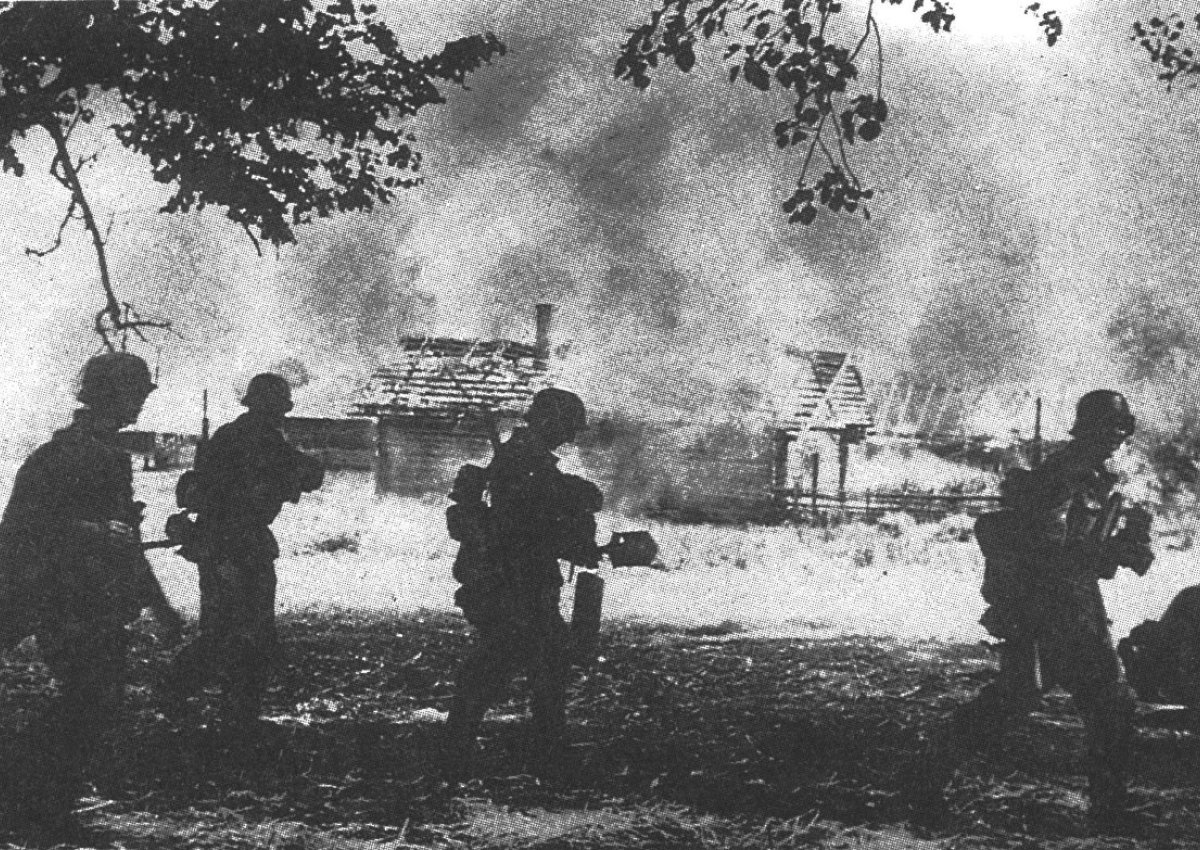 Военные на территории беларуси. Хатынь Сожженная деревня немцами в 1943. Хатынь в годы войны 1941-1945.